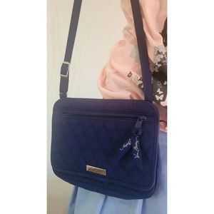 Solid Navy Blue Quilted Vera Bradley Little hipster crossbody bag. in excelkent
